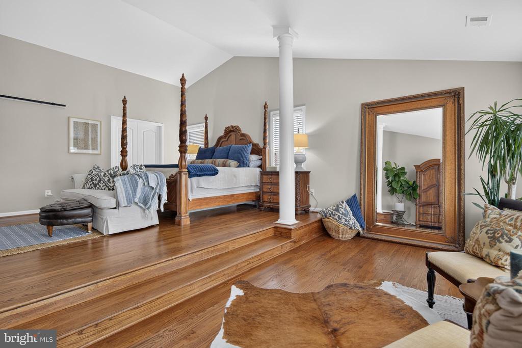 5779 COACHVIEW COURT