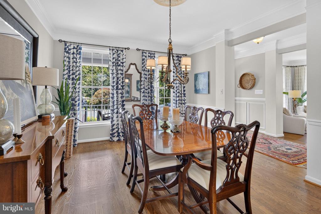 5779 COACHVIEW COURT