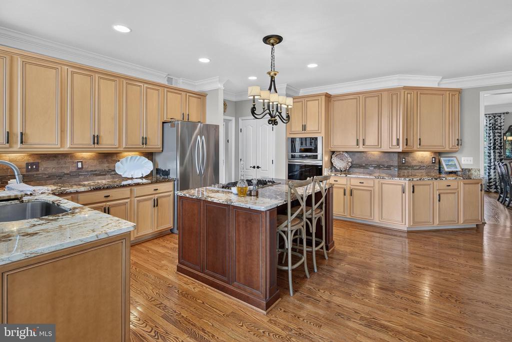 5779 COACHVIEW COURT