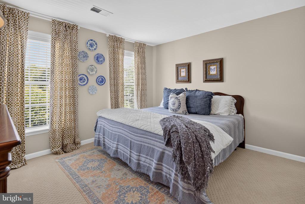 5779 COACHVIEW COURT