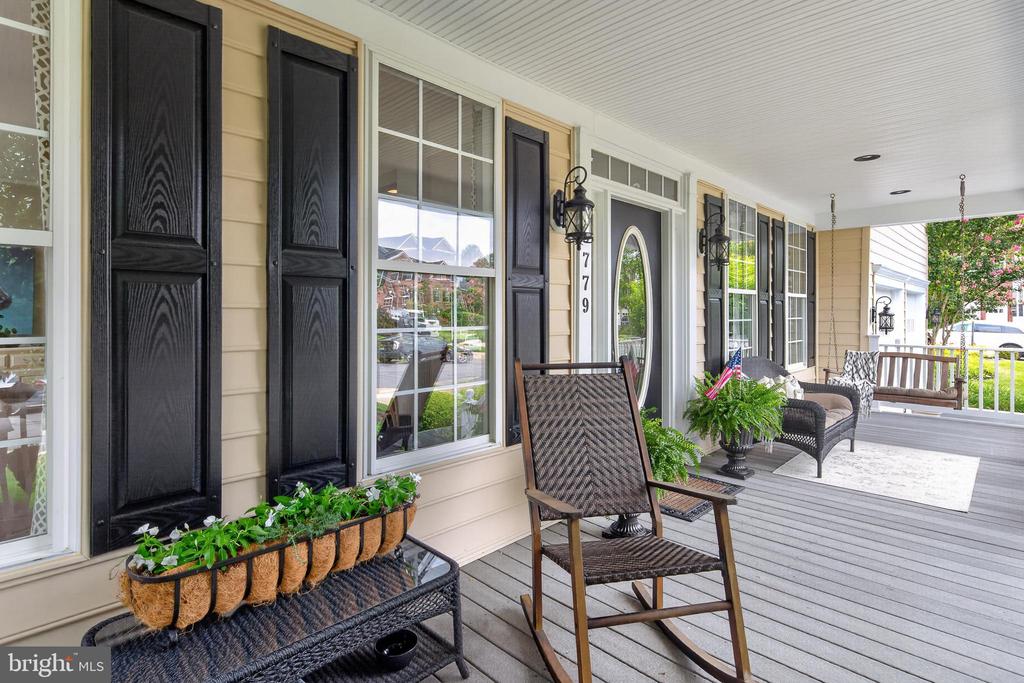 5779 COACHVIEW COURT