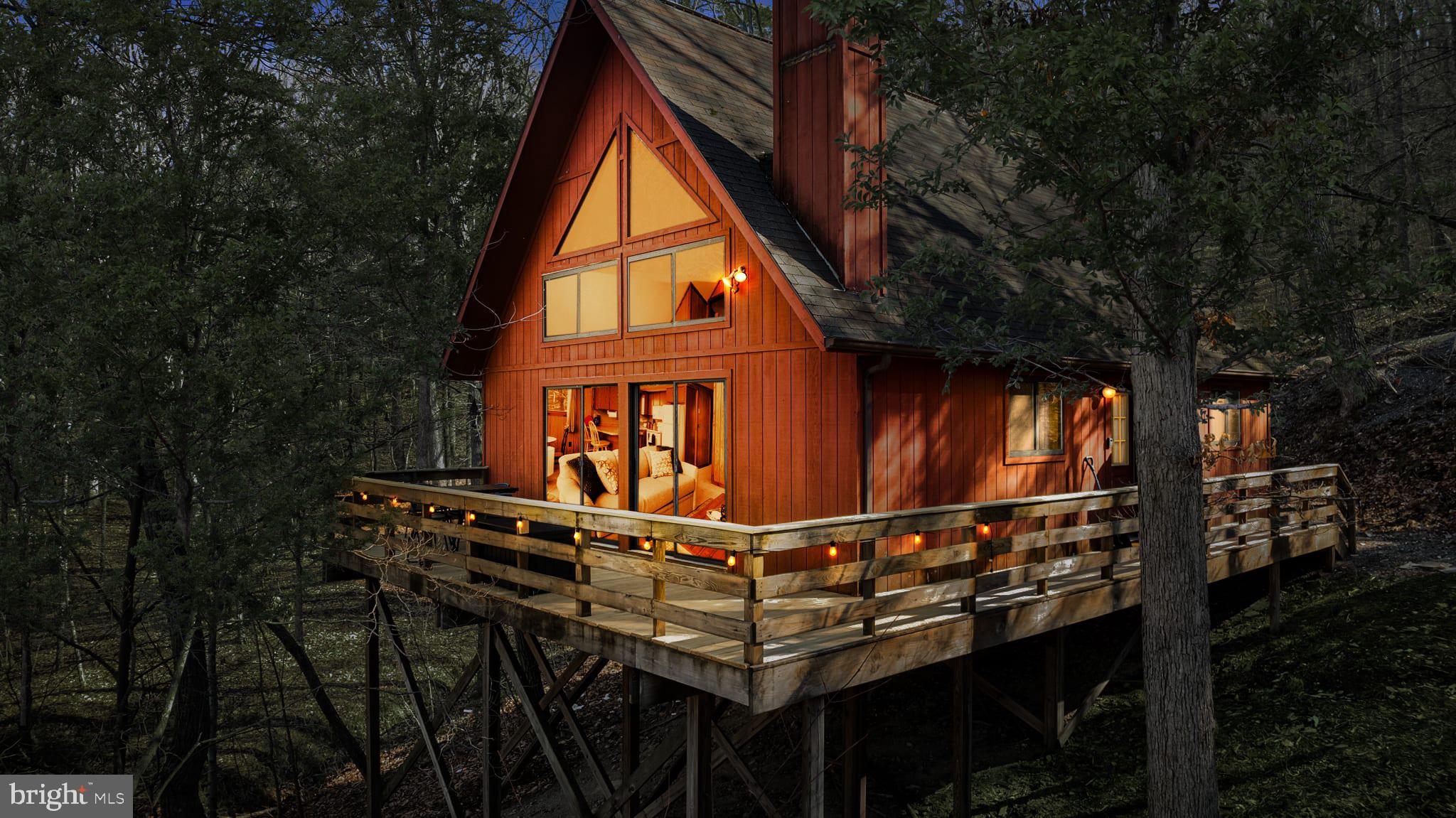 932 DAWN DRIVE