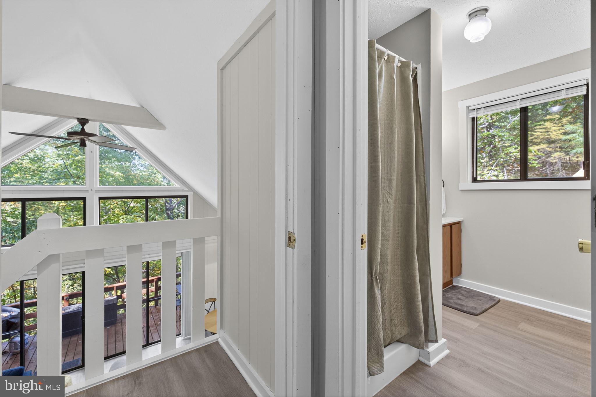932 DAWN DRIVE