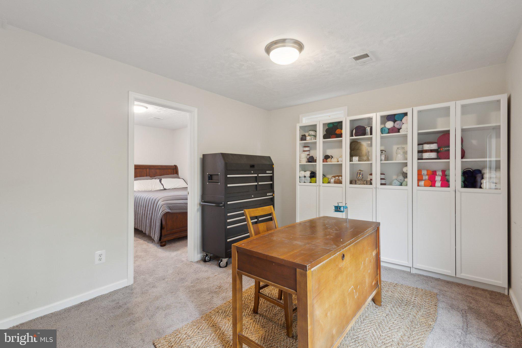 1218 WASHINGTON DRIVE