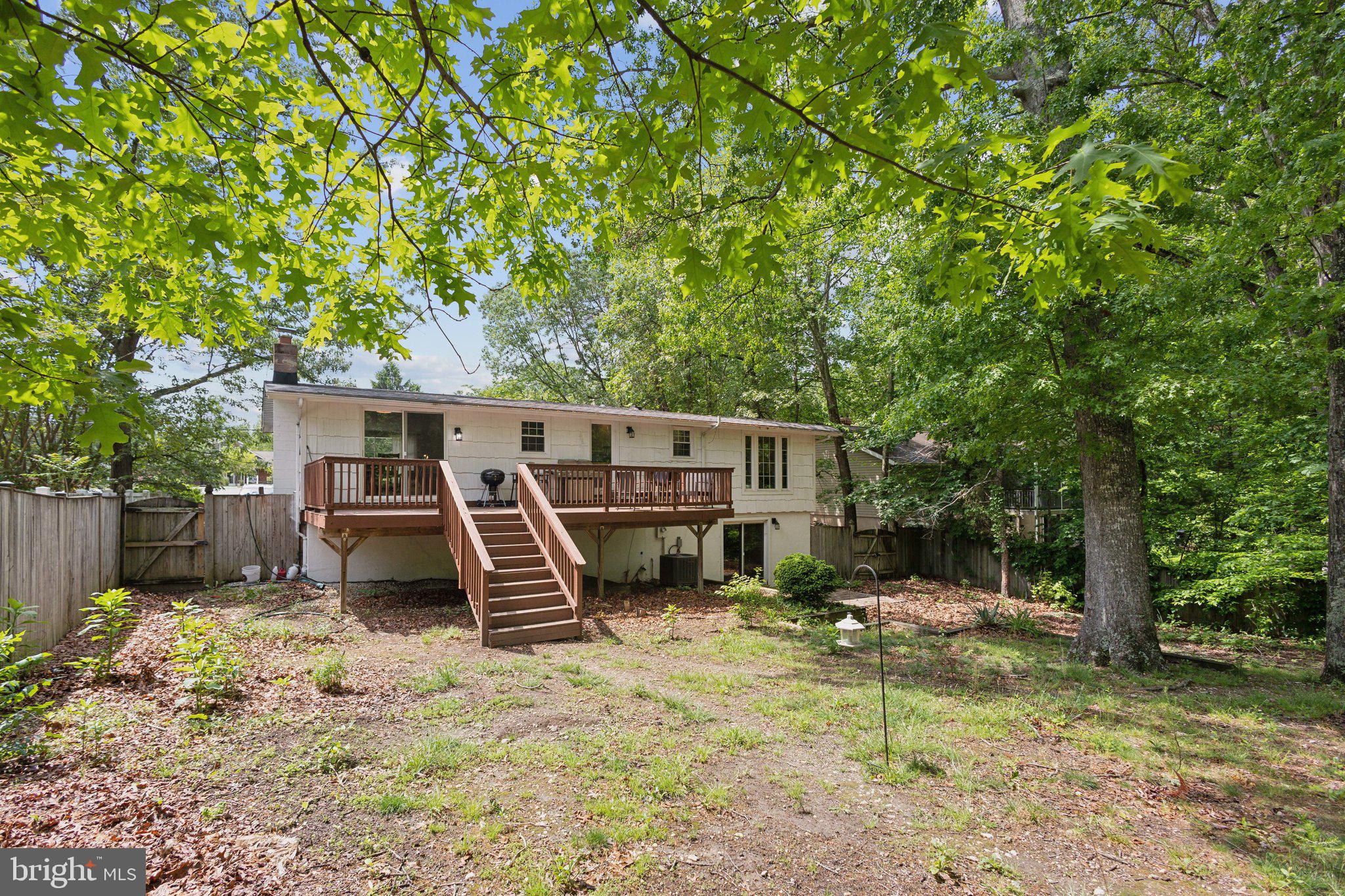 1218 WASHINGTON DRIVE