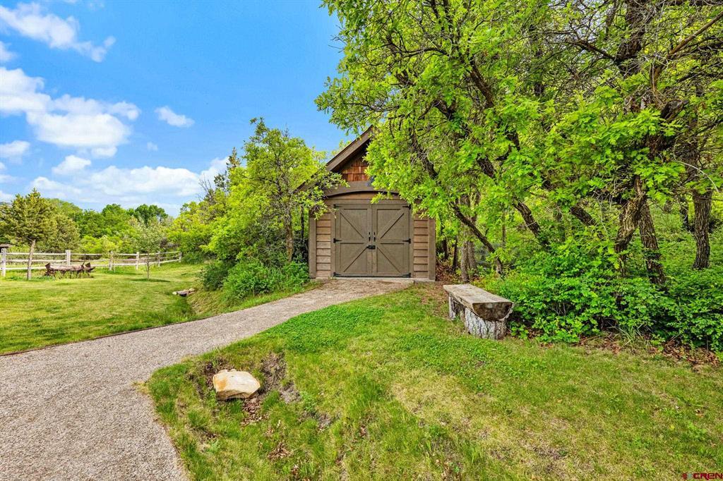 102 Rockridge Drive