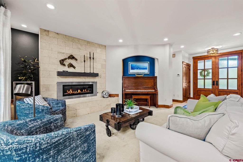 102 Rockridge Drive