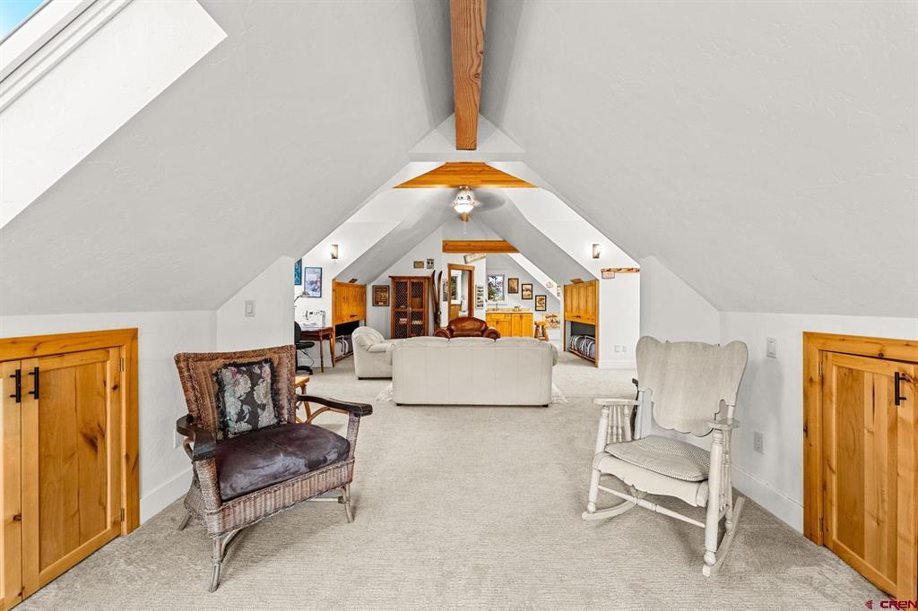 102 Rockridge Drive