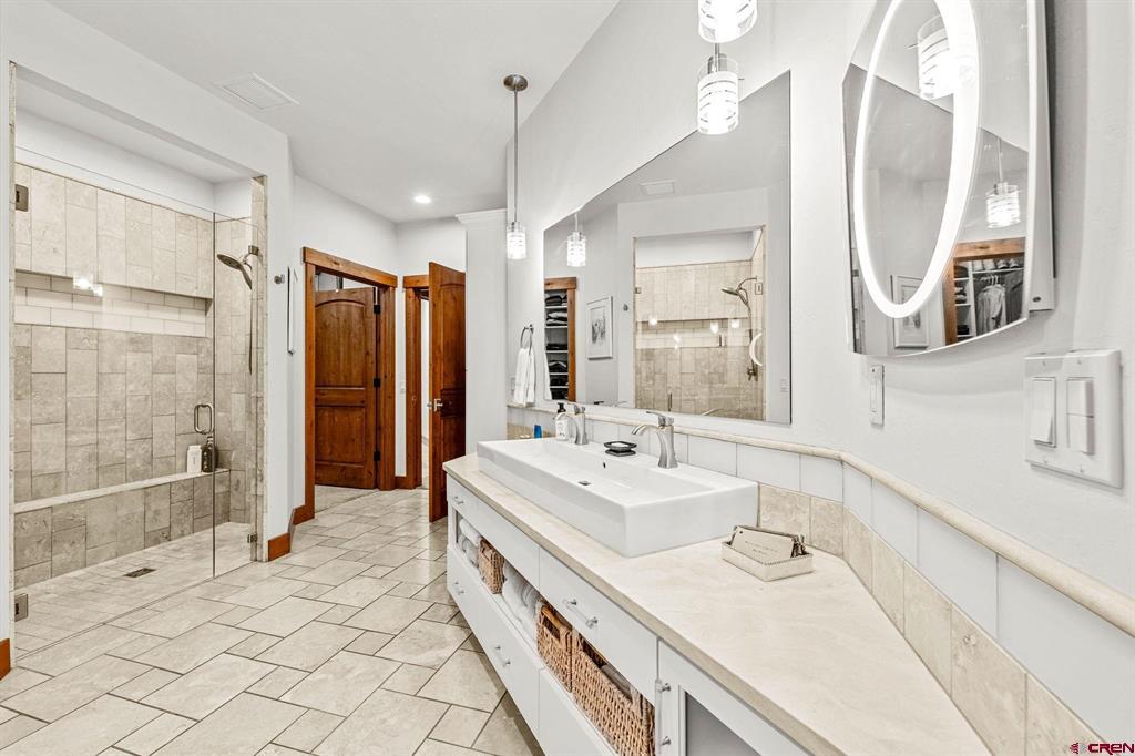 102 Rockridge Drive