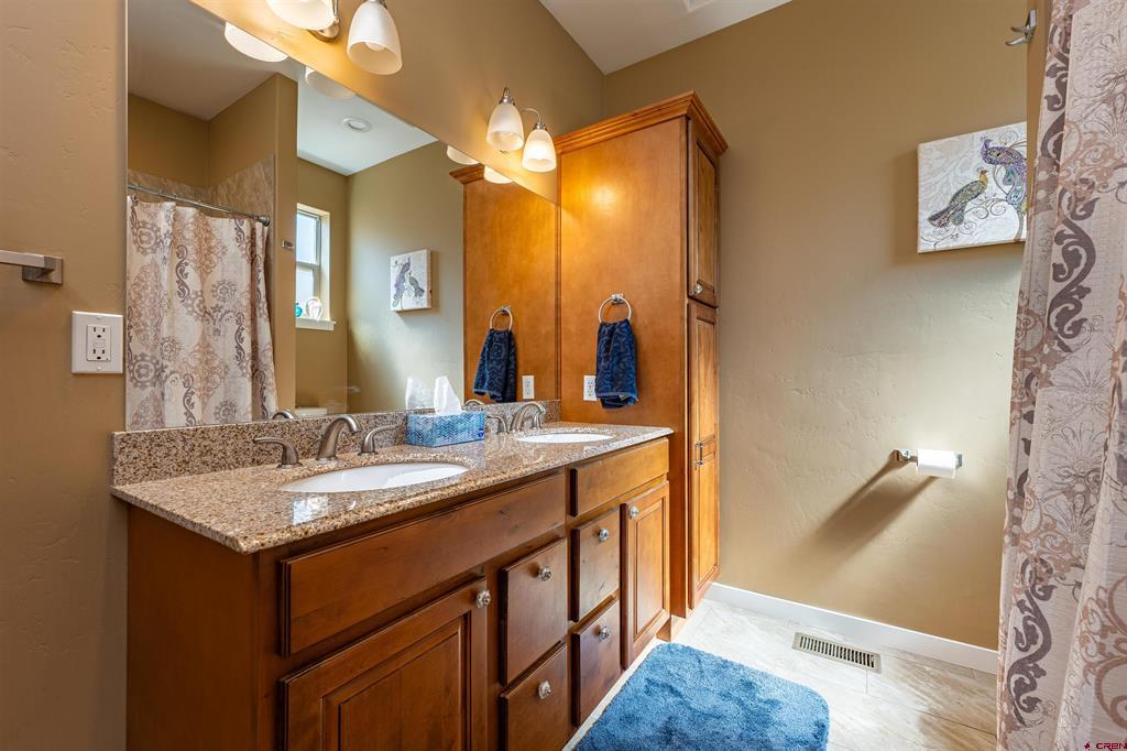 1607 S Taylor Circle