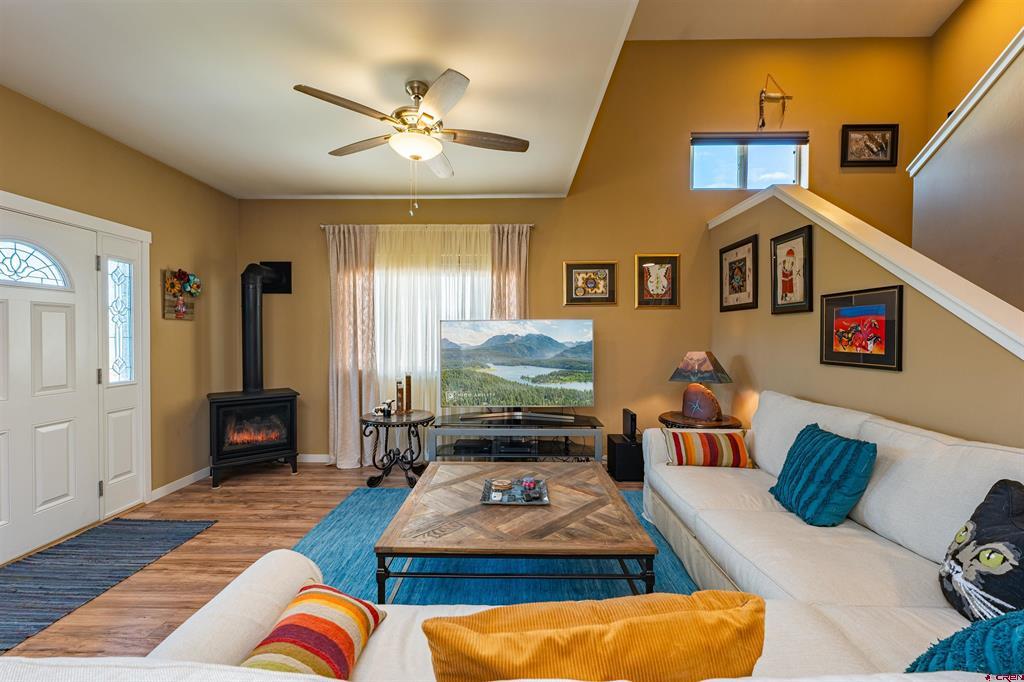 1607 S Taylor Circle