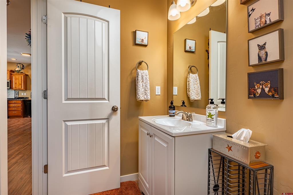 1607 S Taylor Circle