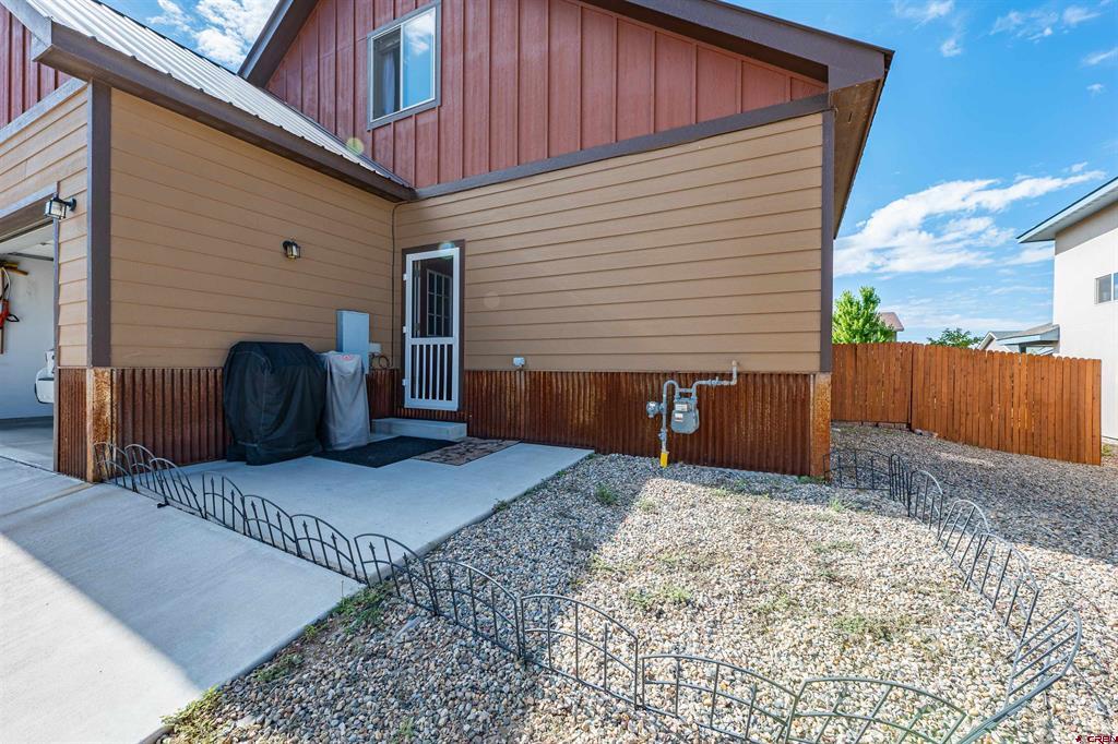 1607 S Taylor Circle