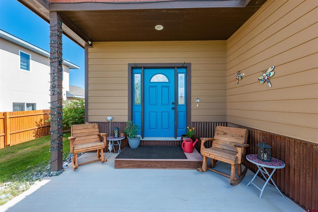 1607 S Taylor Circle