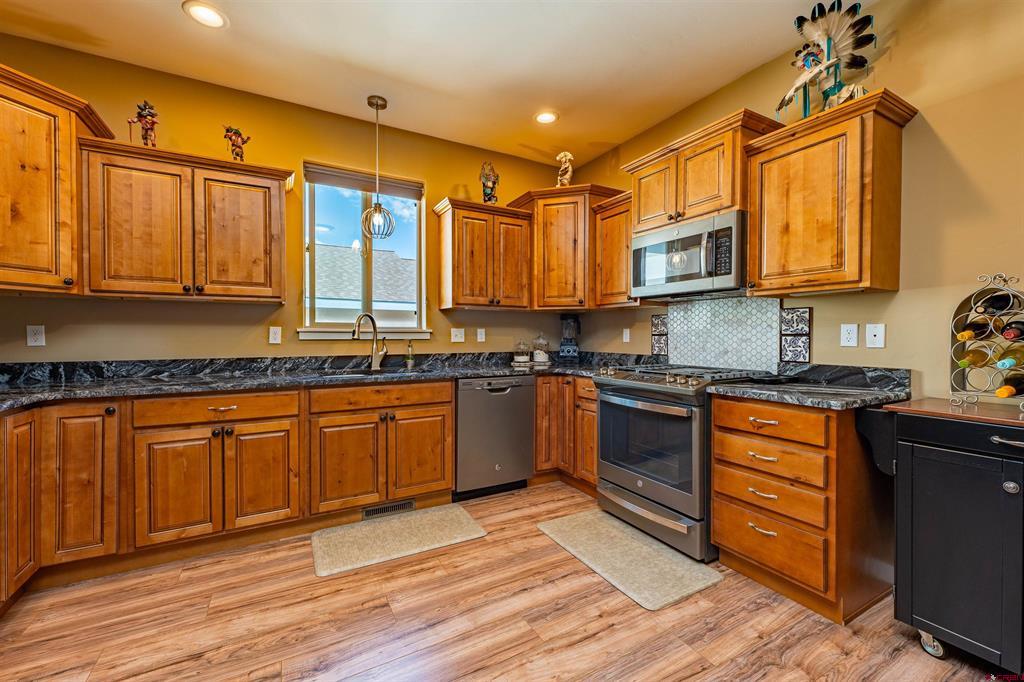 1607 S Taylor Circle