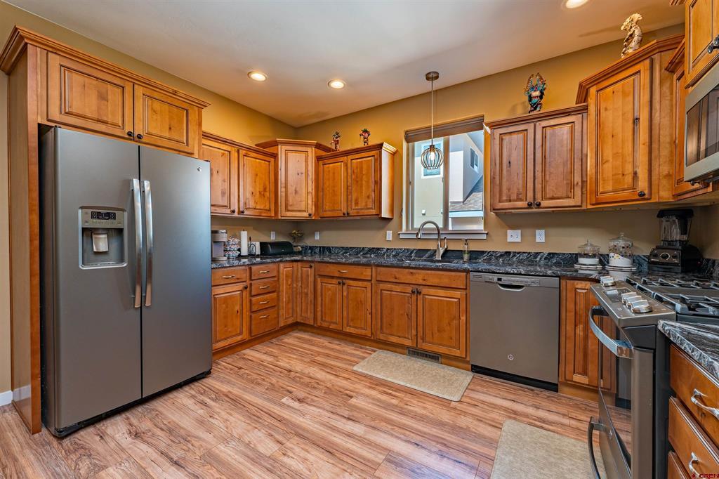 1607 S Taylor Circle