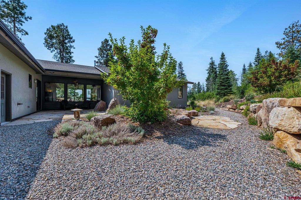 1523 Silver Mesa Driveway