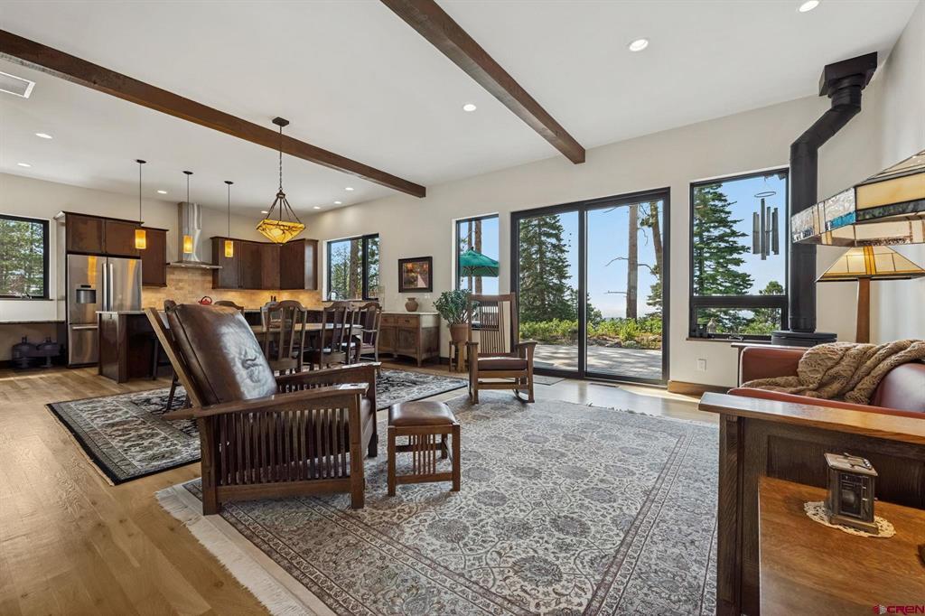 1523 Silver Mesa Driveway