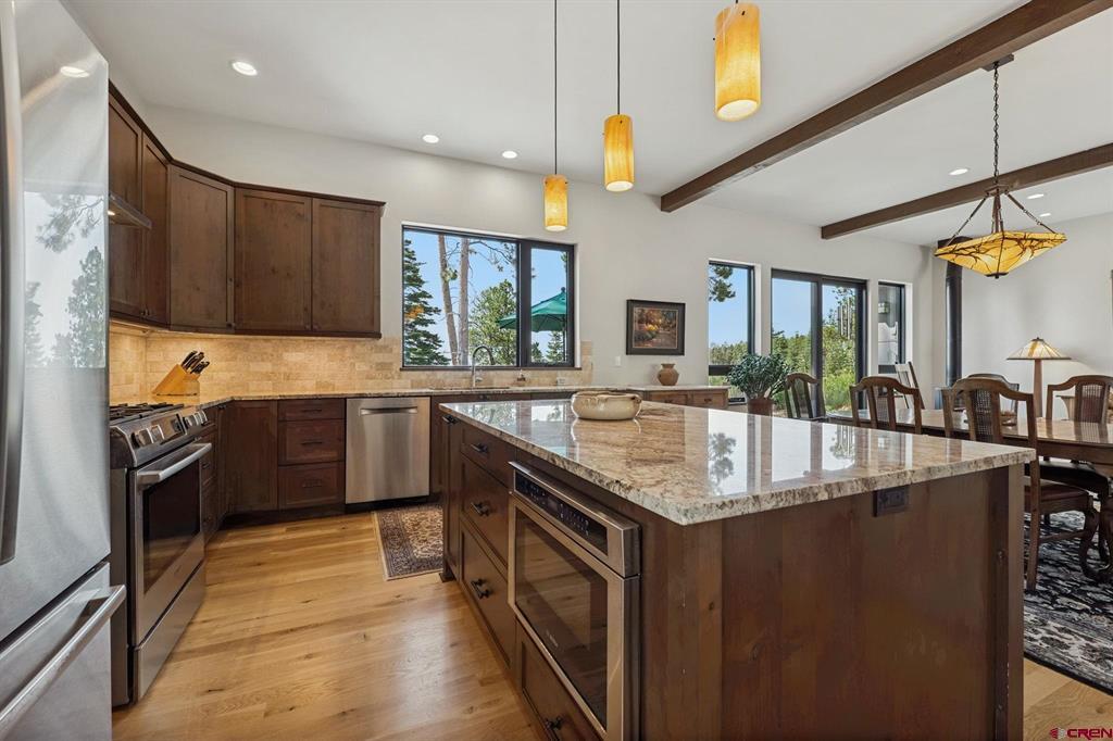 1523 Silver Mesa Driveway