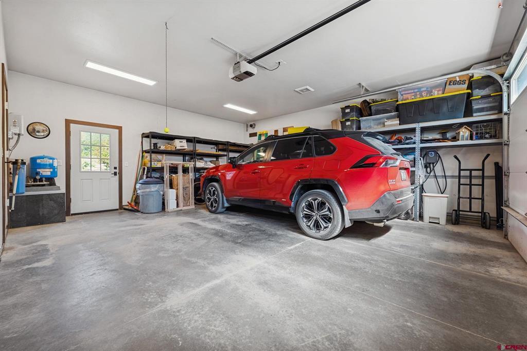 1523 Silver Mesa Driveway