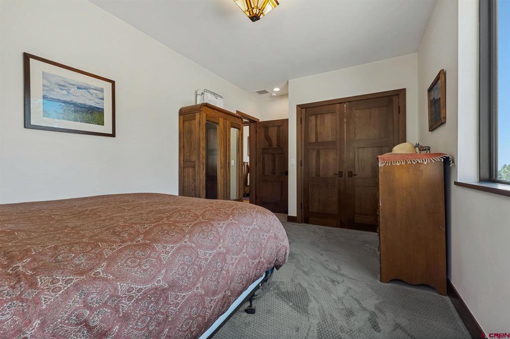 1523 Silver Mesa Driveway