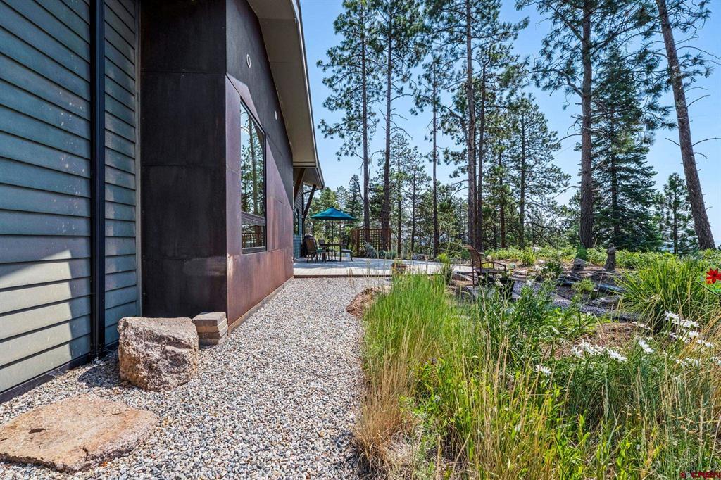 1523 Silver Mesa Driveway