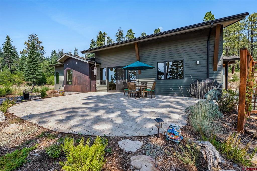 1523 Silver Mesa Driveway