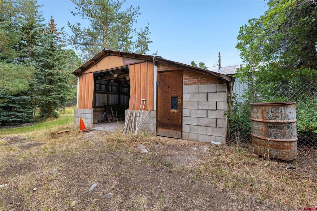 21121 Highway 140