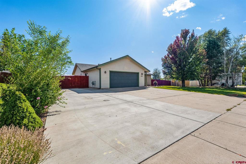 738 Daylily Drive