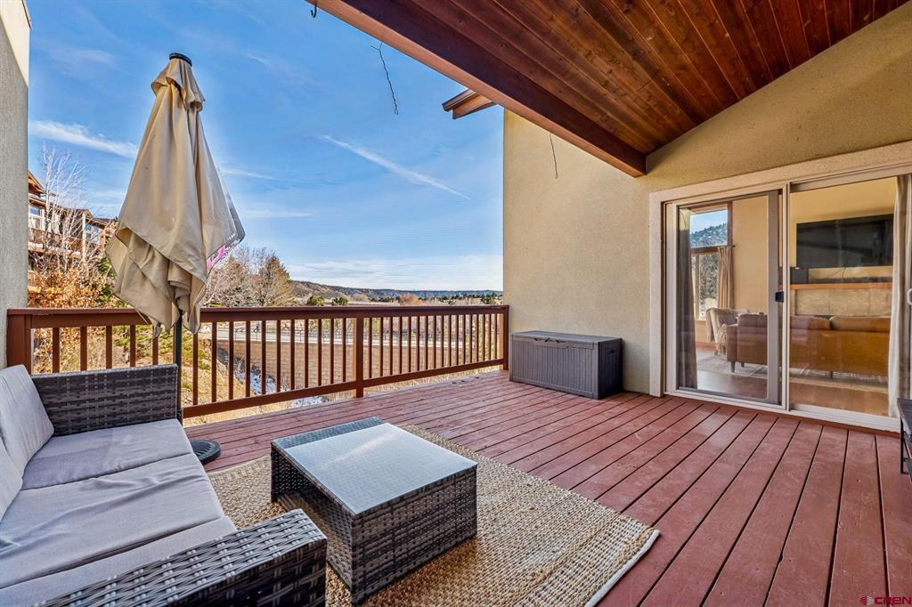 116 River Oaks Court