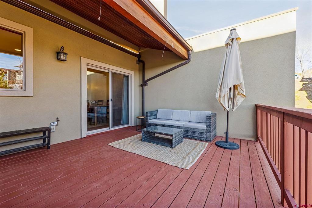 116 River Oaks Court