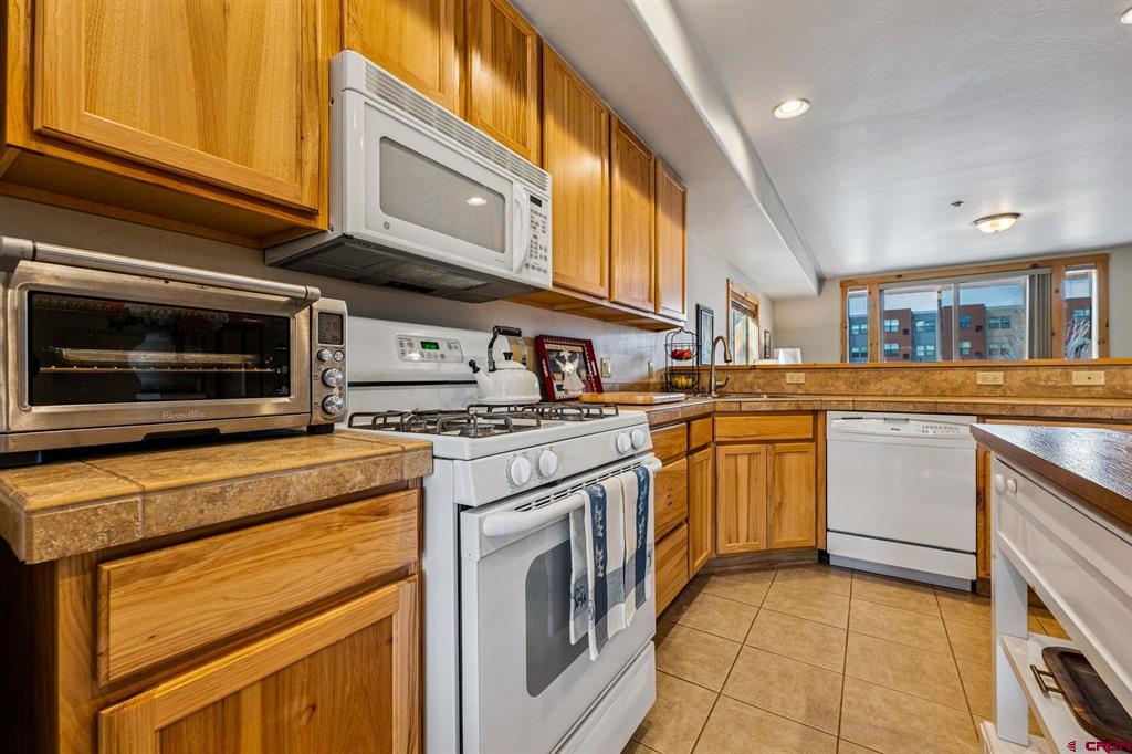 1295 Escalante Drive Unit: 24