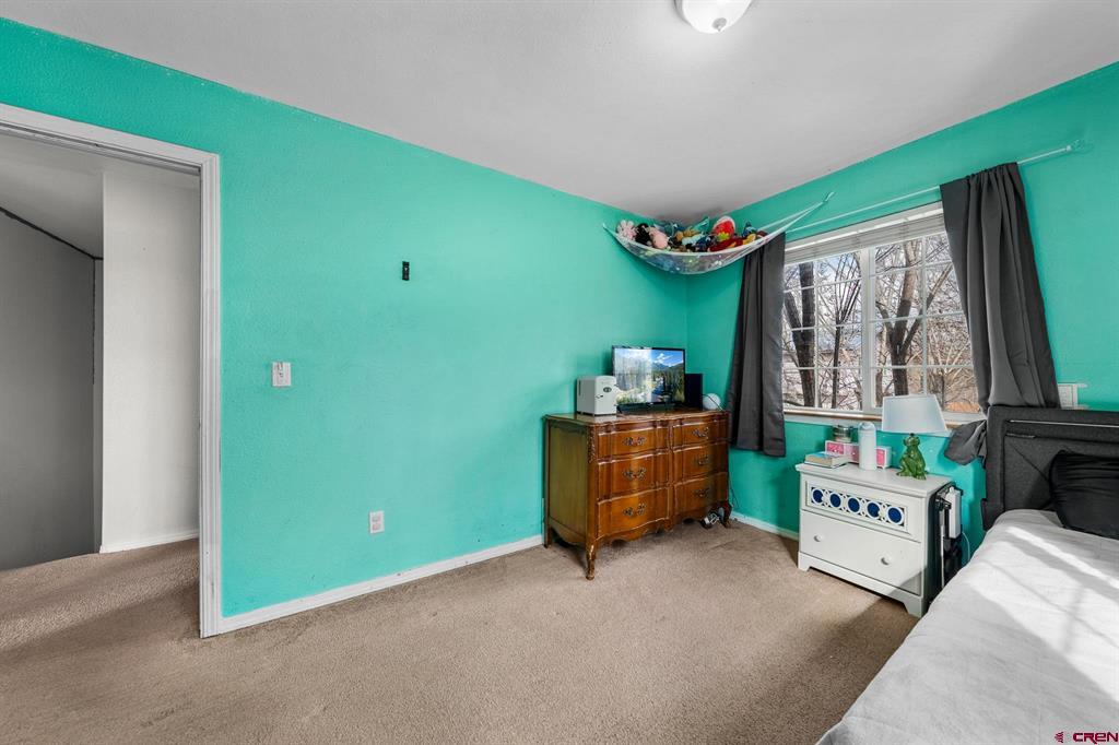 607 Tugwell Lane