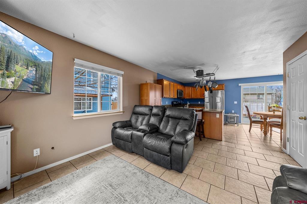 607 Tugwell Lane