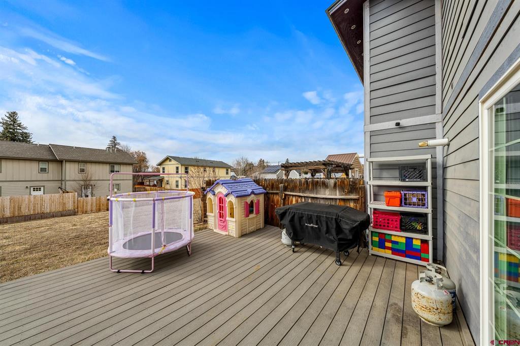 607 Tugwell Lane