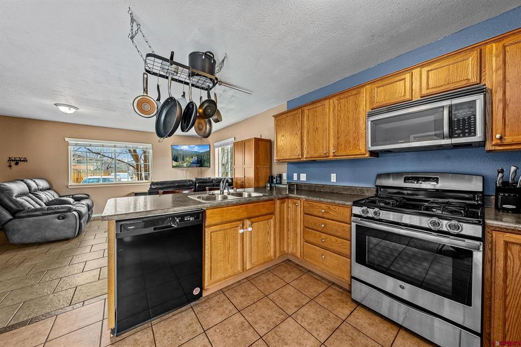 607 Tugwell Lane