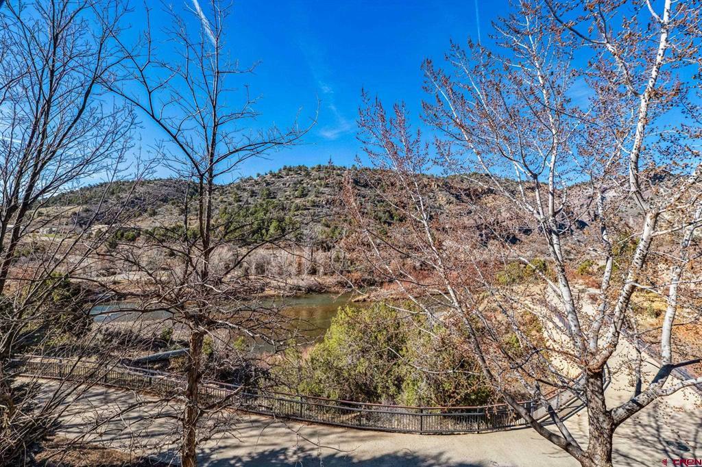 50 River Oaks Drive Unit: 115