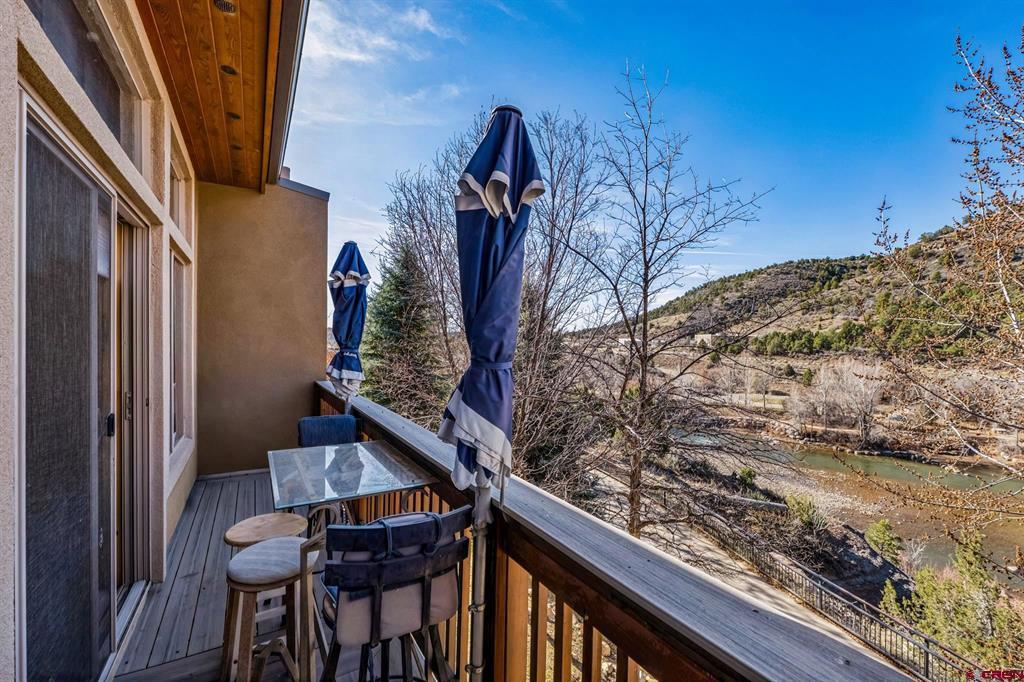 50 River Oaks Drive Unit: 115