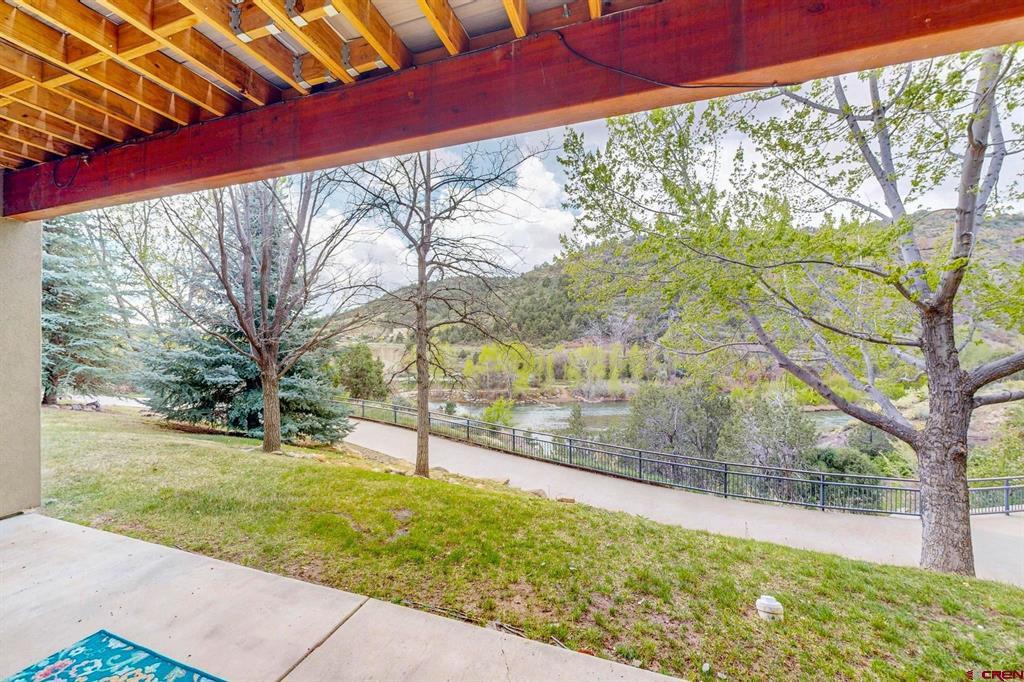 50 River Oaks Drive Unit: 115