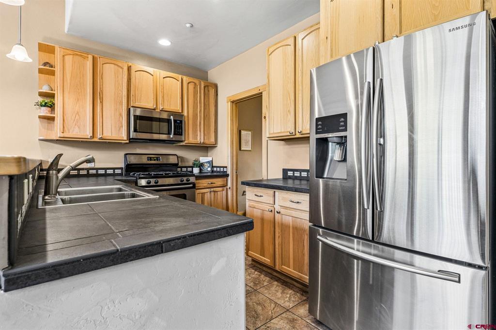 50 River Oaks Drive Unit: 115