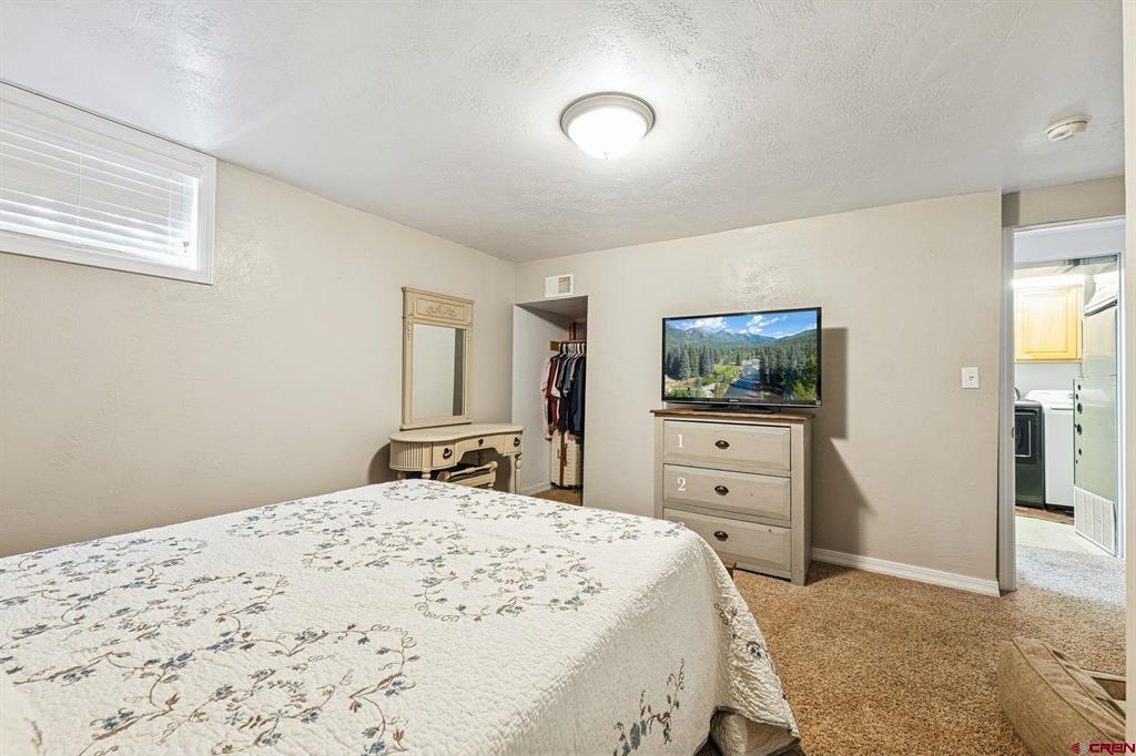 428 S Park