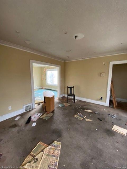 637 MANISTIQUE Street