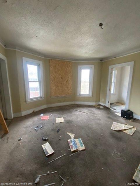 637 MANISTIQUE Street