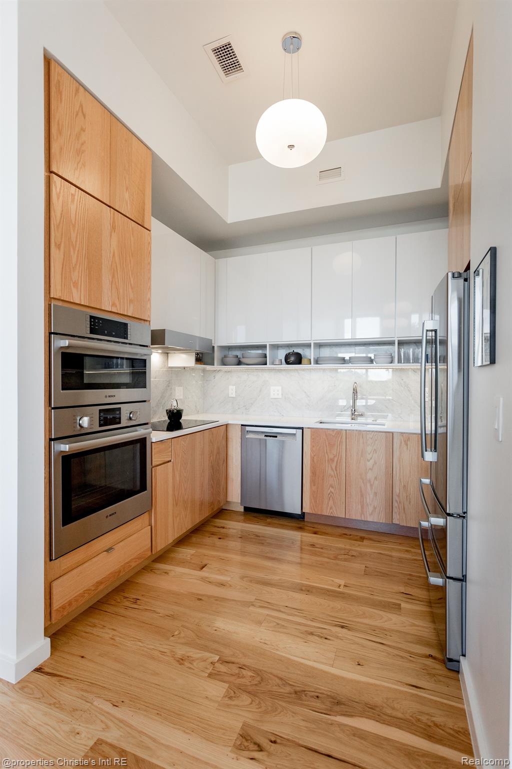 1454 TOWNSEND Street 403