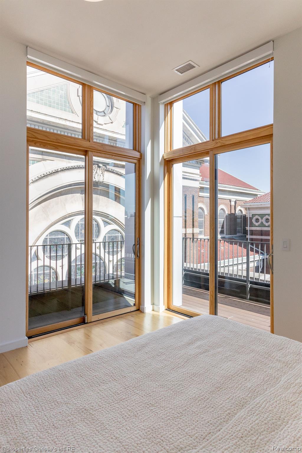 1454 TOWNSEND Street 403