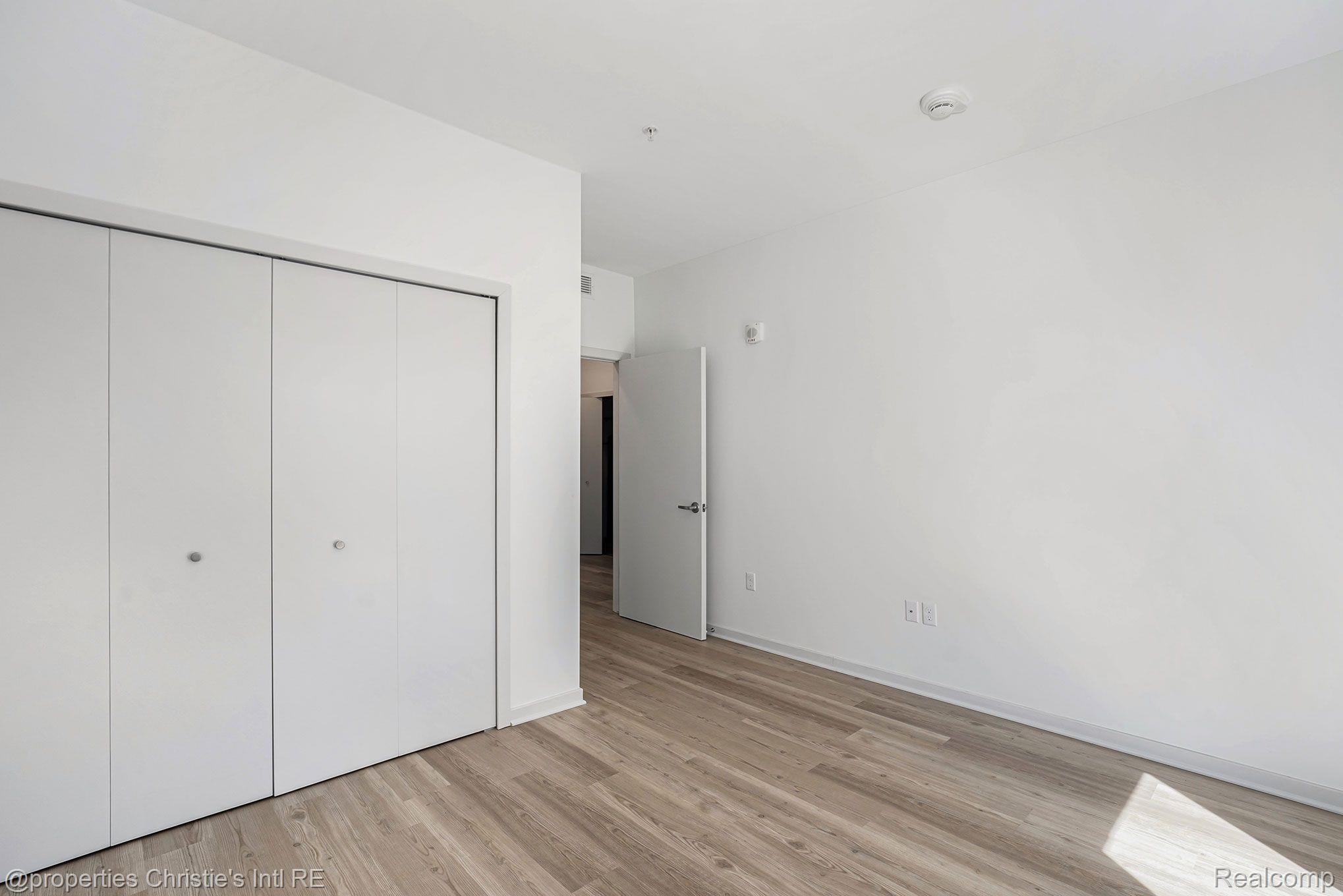 7410 KERCHEVAL Street 301