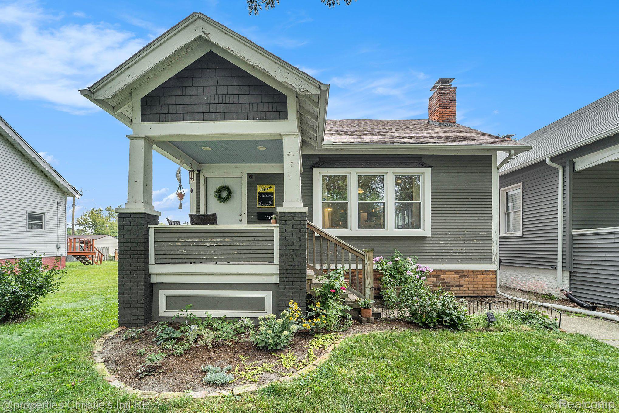 284 MANISTIQUE Street
