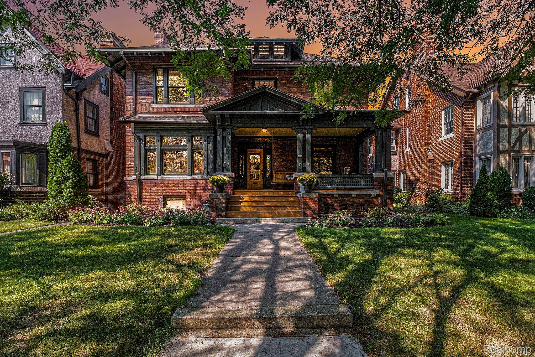 140 LONGFELLOW Street