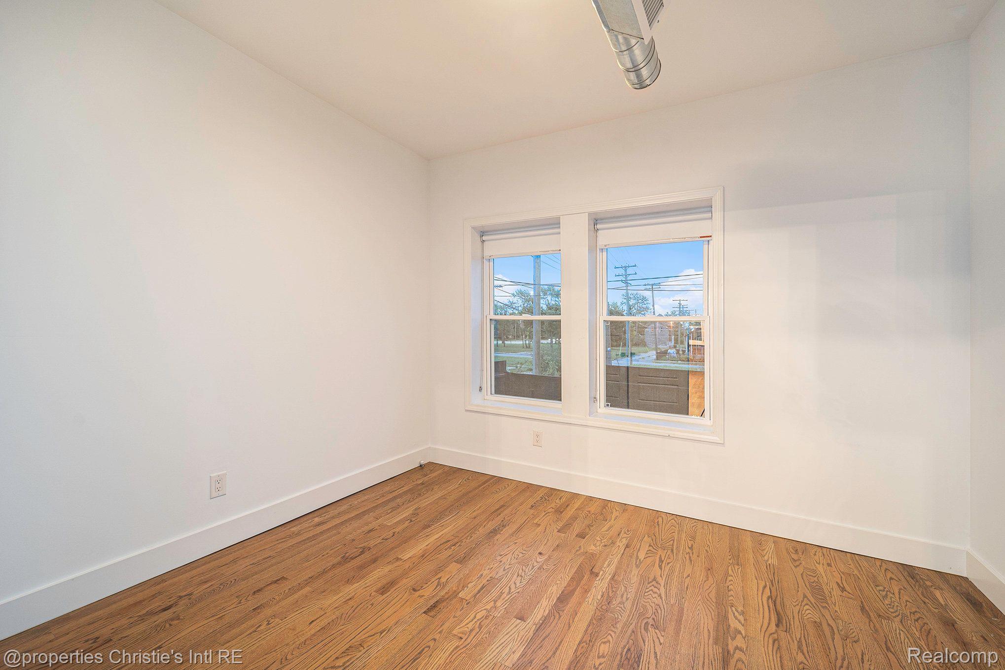 1533 ASH Street #104