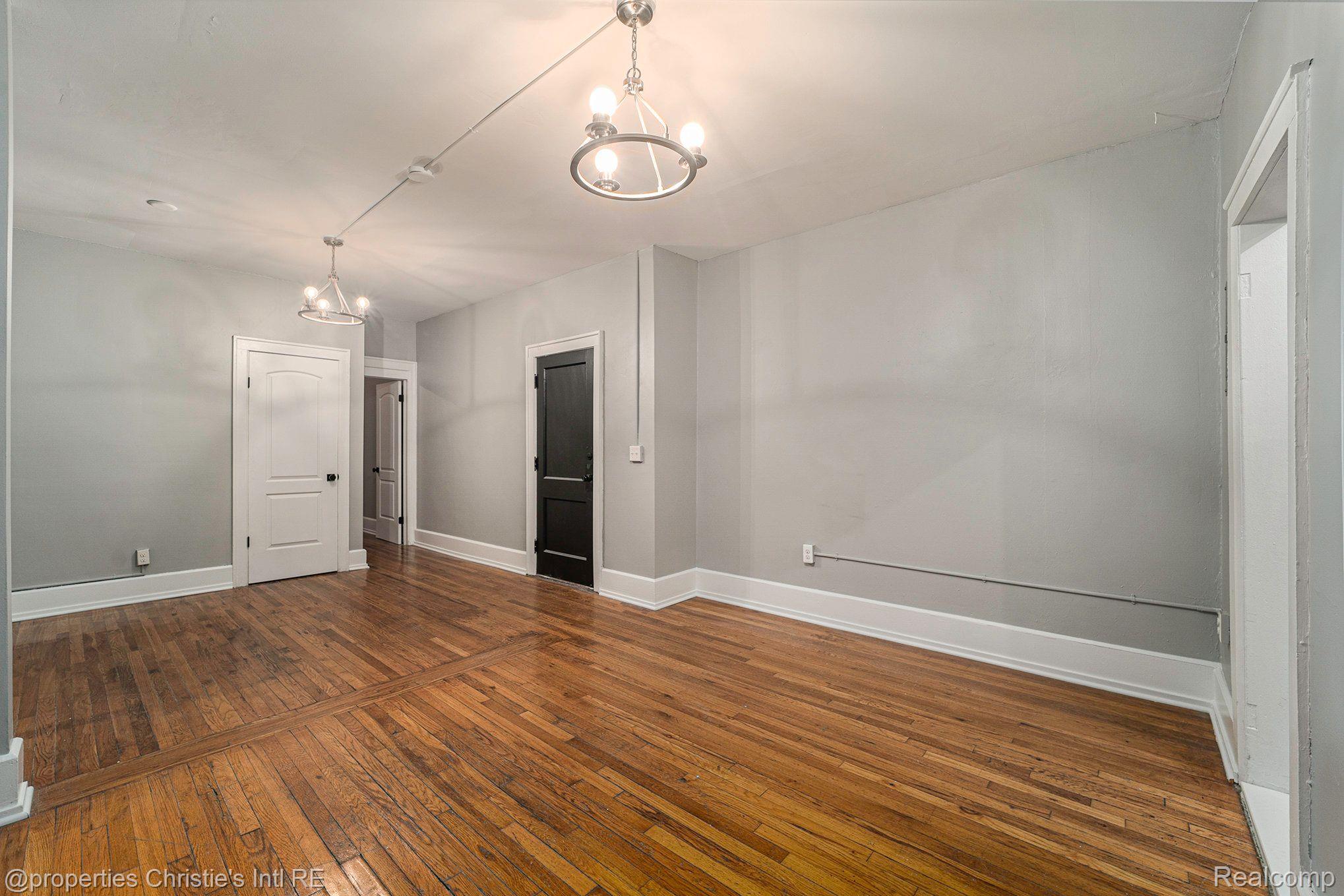 1533 ASH Street # 102